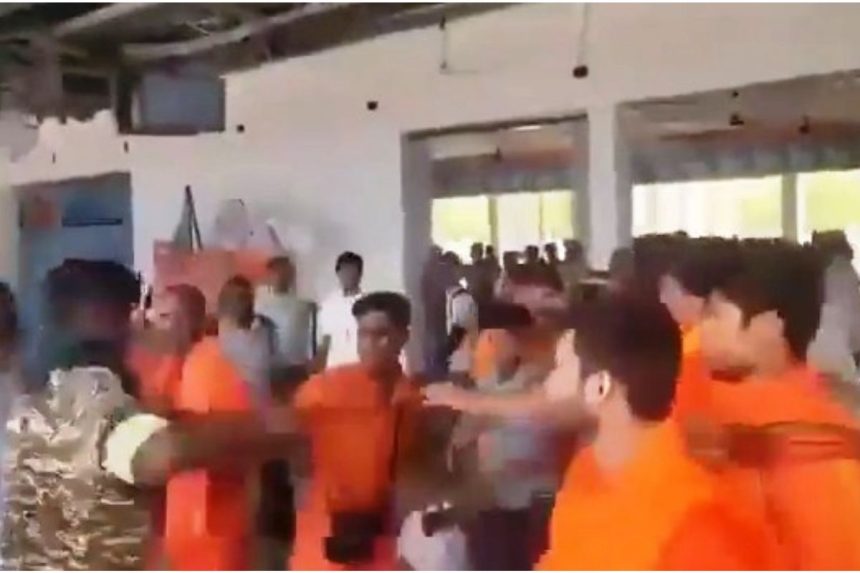 Attack by Kanwariyas on CRPF Jawan