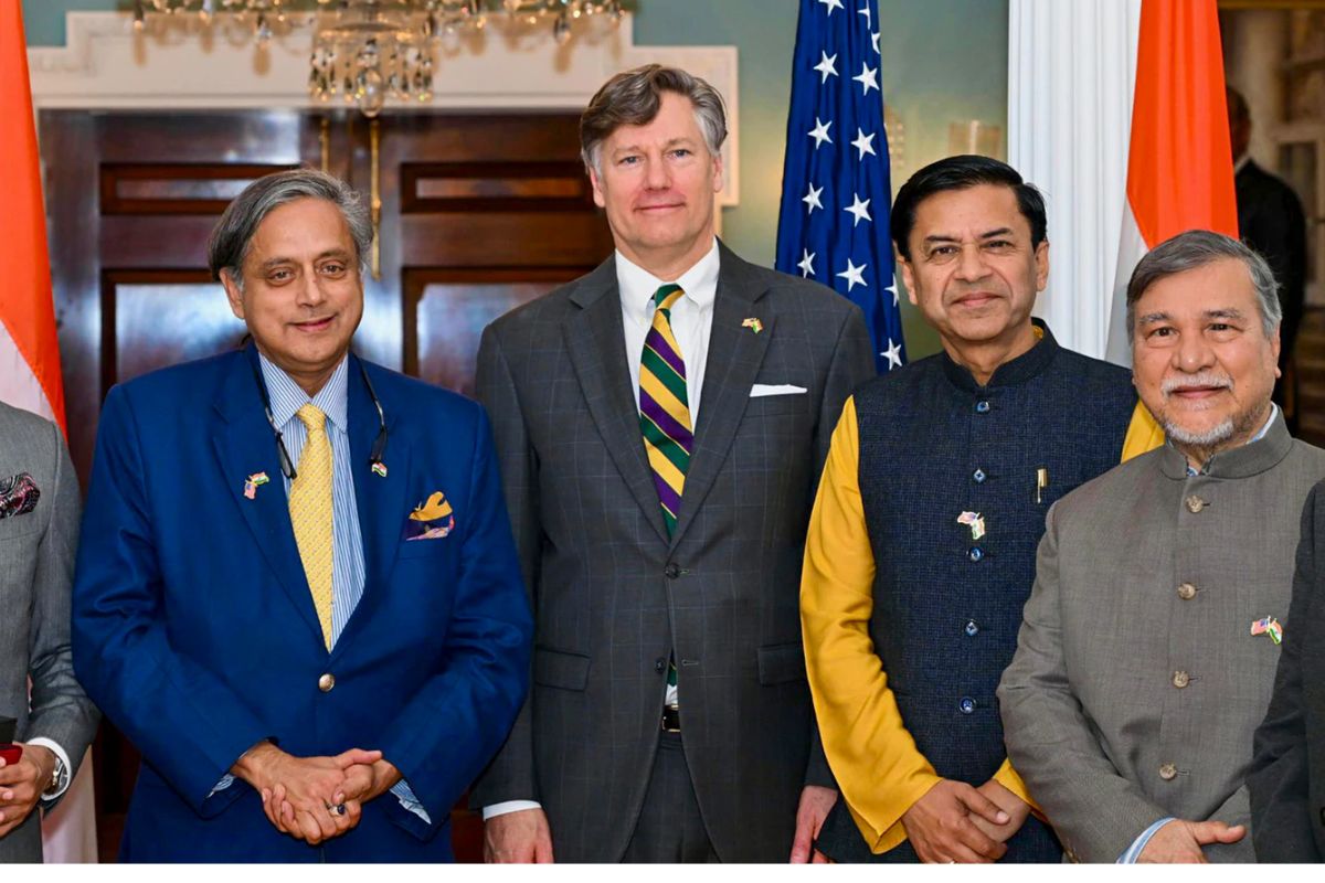 Shashi Tharoor