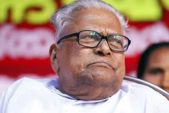 VS Achuthanandan passes away