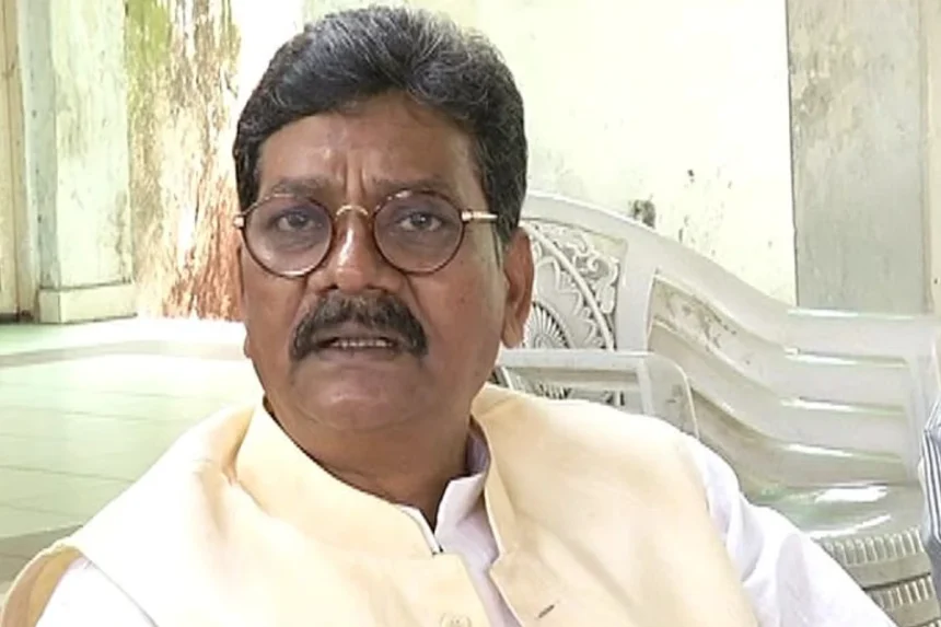 CG cabinet controversy