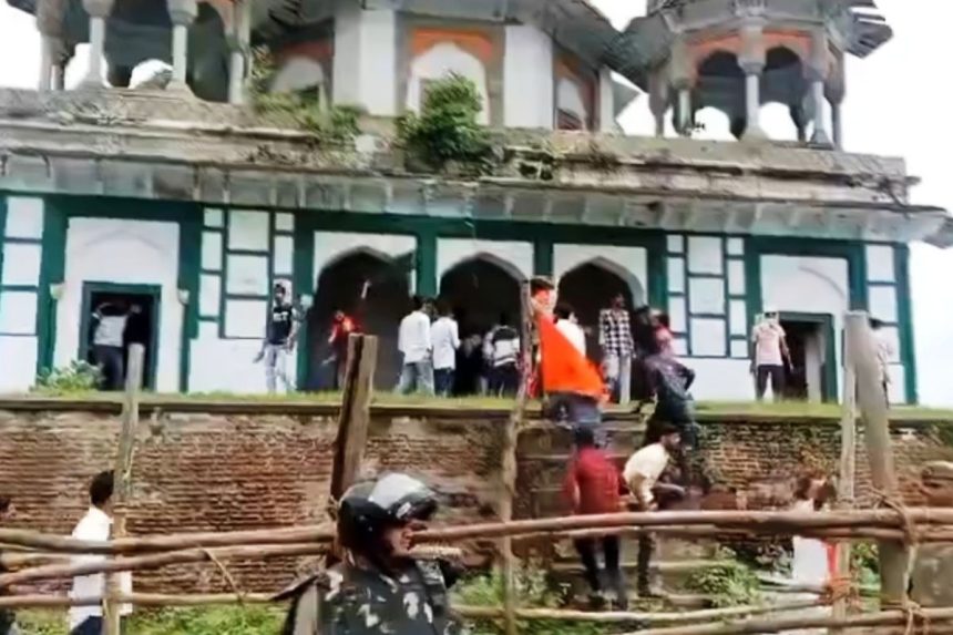 Communal tension in Fatehpur