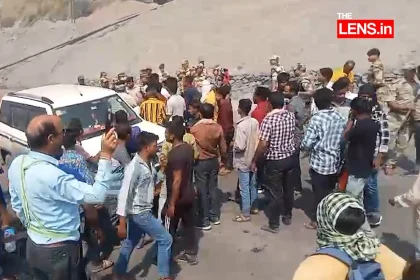 CISF Lathicharges