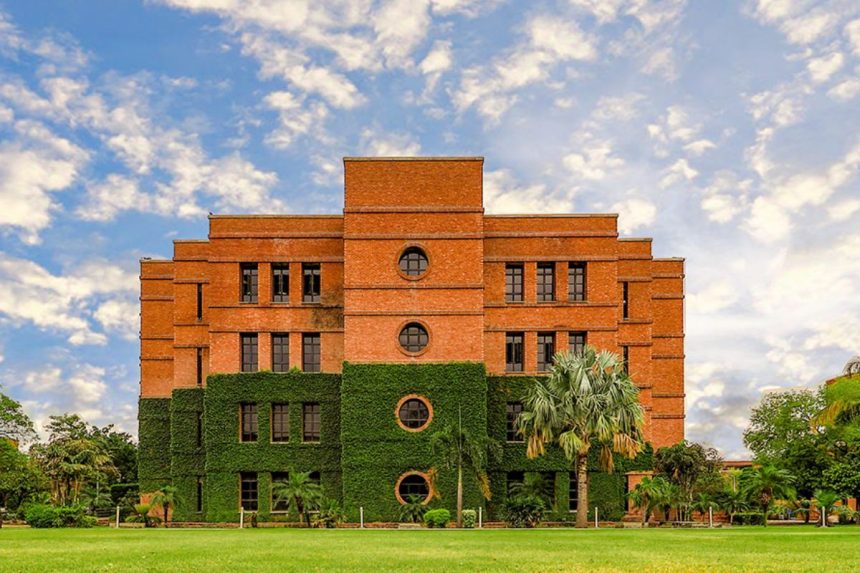 Sanskrit studies in Pakistan